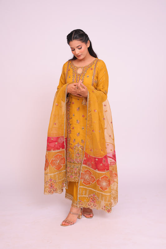 Zehra Mustard – Hand Embellished 3pc Stitched - PP00290
