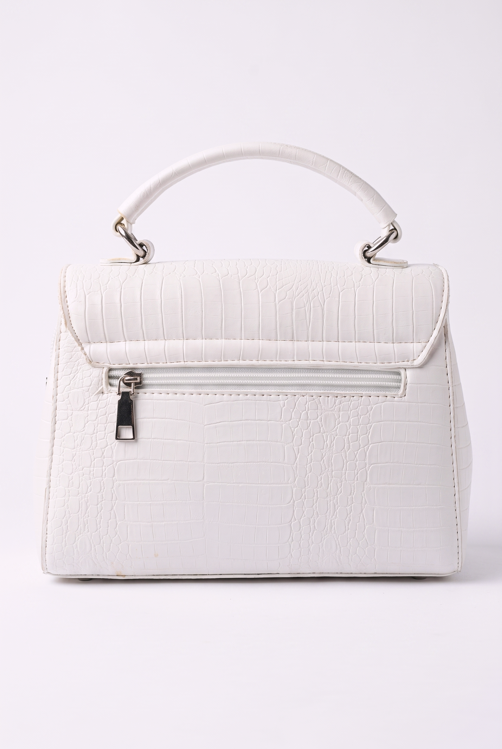 BP00387-999-WHT (1).png
