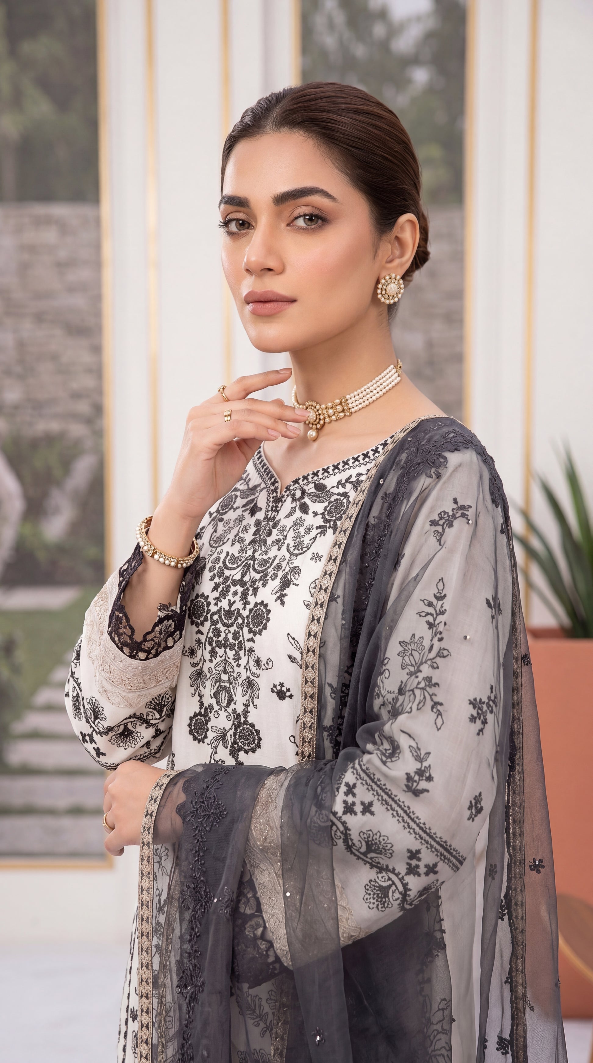 Ivory White Mirror Detailing & Aari Emb 3 Piece Embroidered Suit - PE00792 WHITE / SML