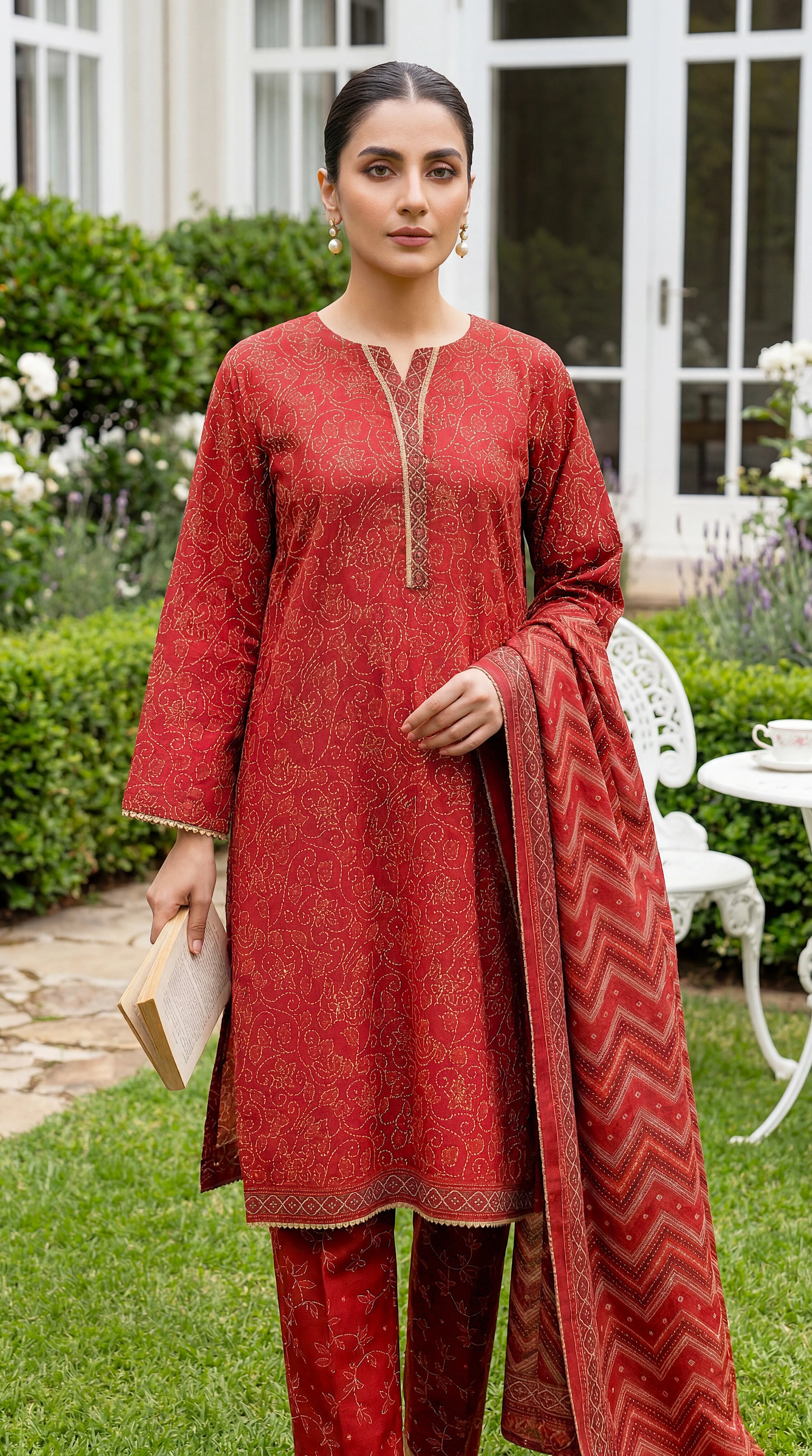 Ladies Suit  PE00869 All-Over Floral Print & Printed Dupatta 3 Piece MEHROON / SML