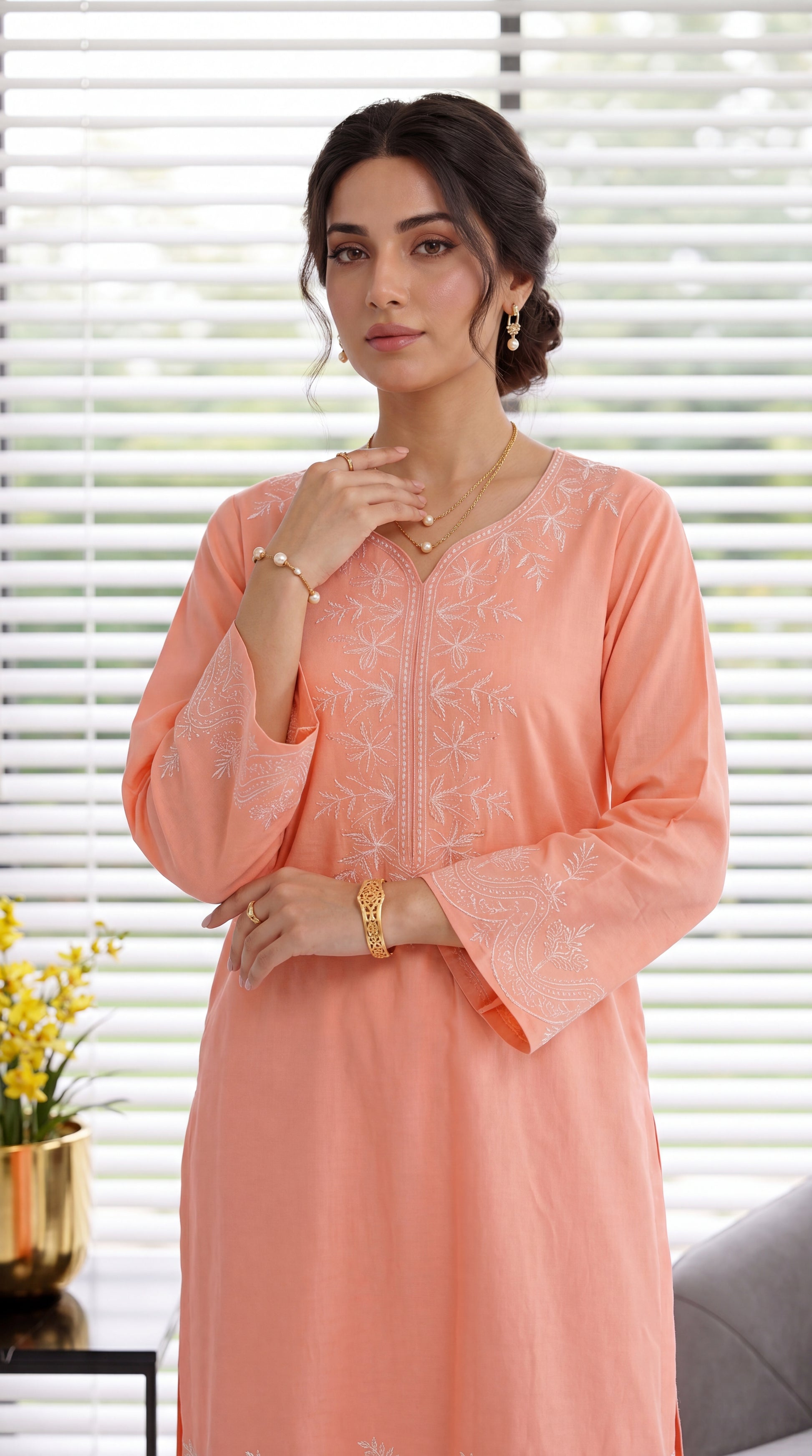 Women's Embroidered Kurta PE00966 | Minimal Floral Threadwork & Border Detail | 2 Piece | Cotton Viscose PINK / SML