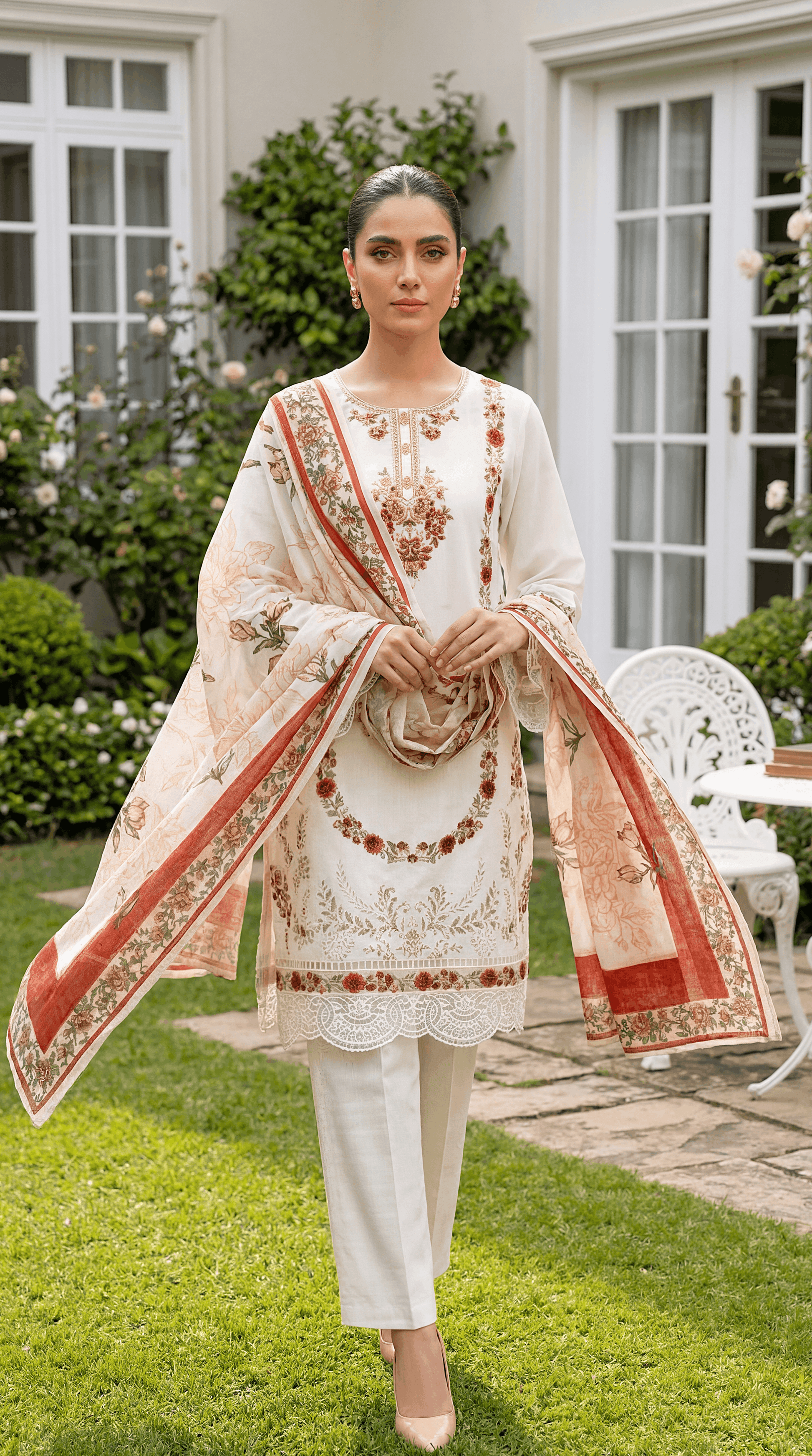 Embroidered  Suit PE01012 Floral Embroidery & Printed Dupatta 3 Piece WHITE / SML