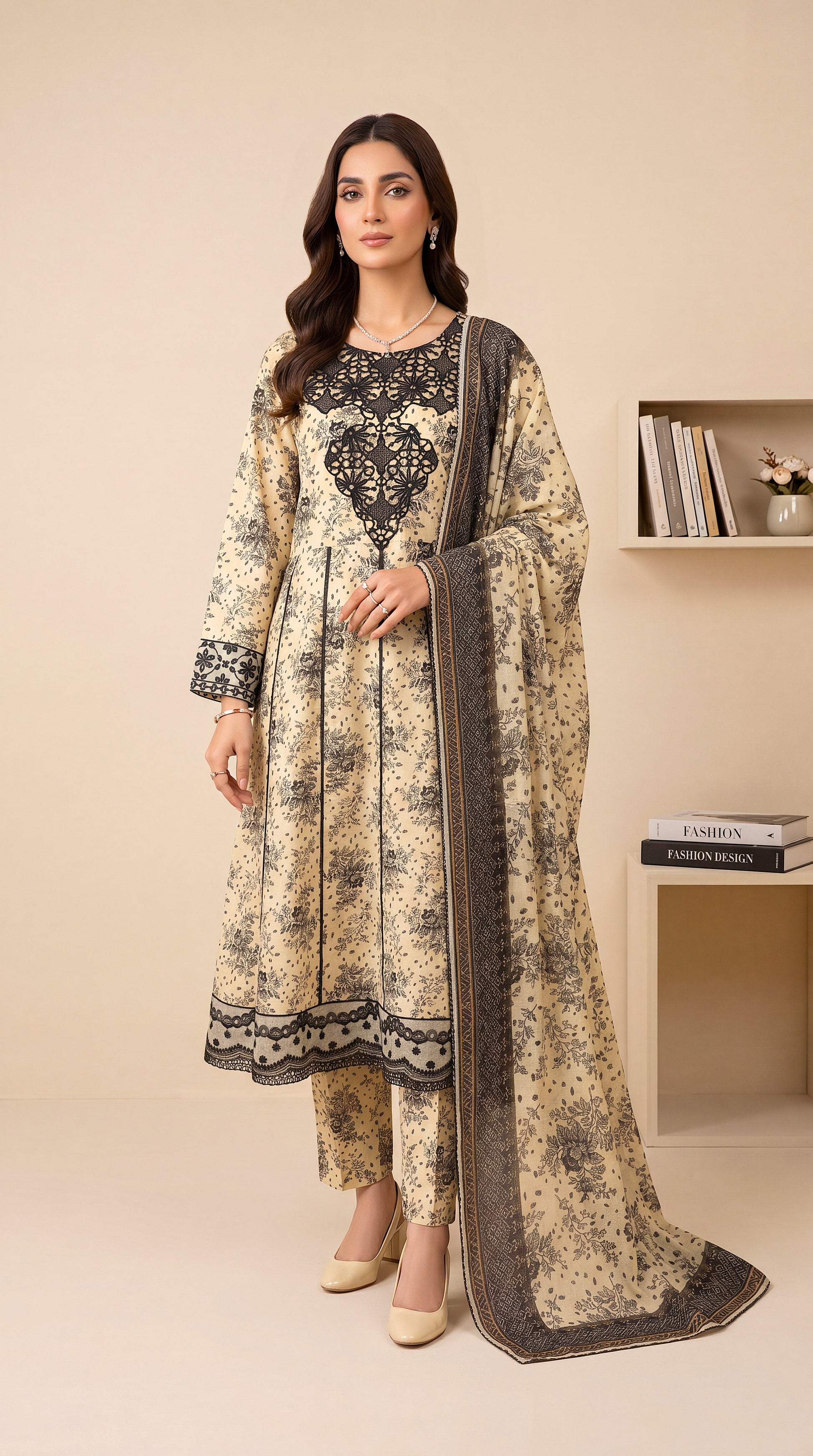 Women's Floral Printed Suit PE01043 | Vintage Monochrome Design & Border Dupatta | 3 Piece | Soft Cambric GRAY / SML