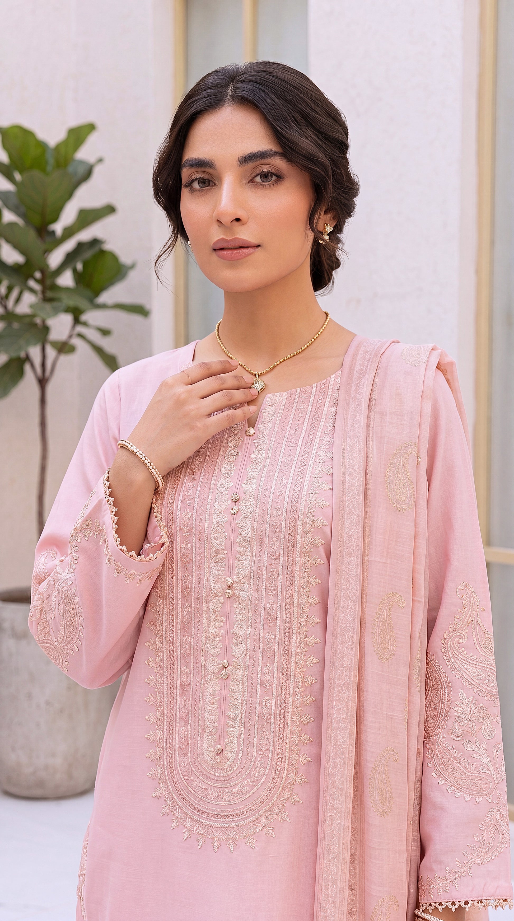 Dusty Mauve Digital Floral Print & Eid Collection 3 Piece Embroidered Suit - PE01102 PINK / SML