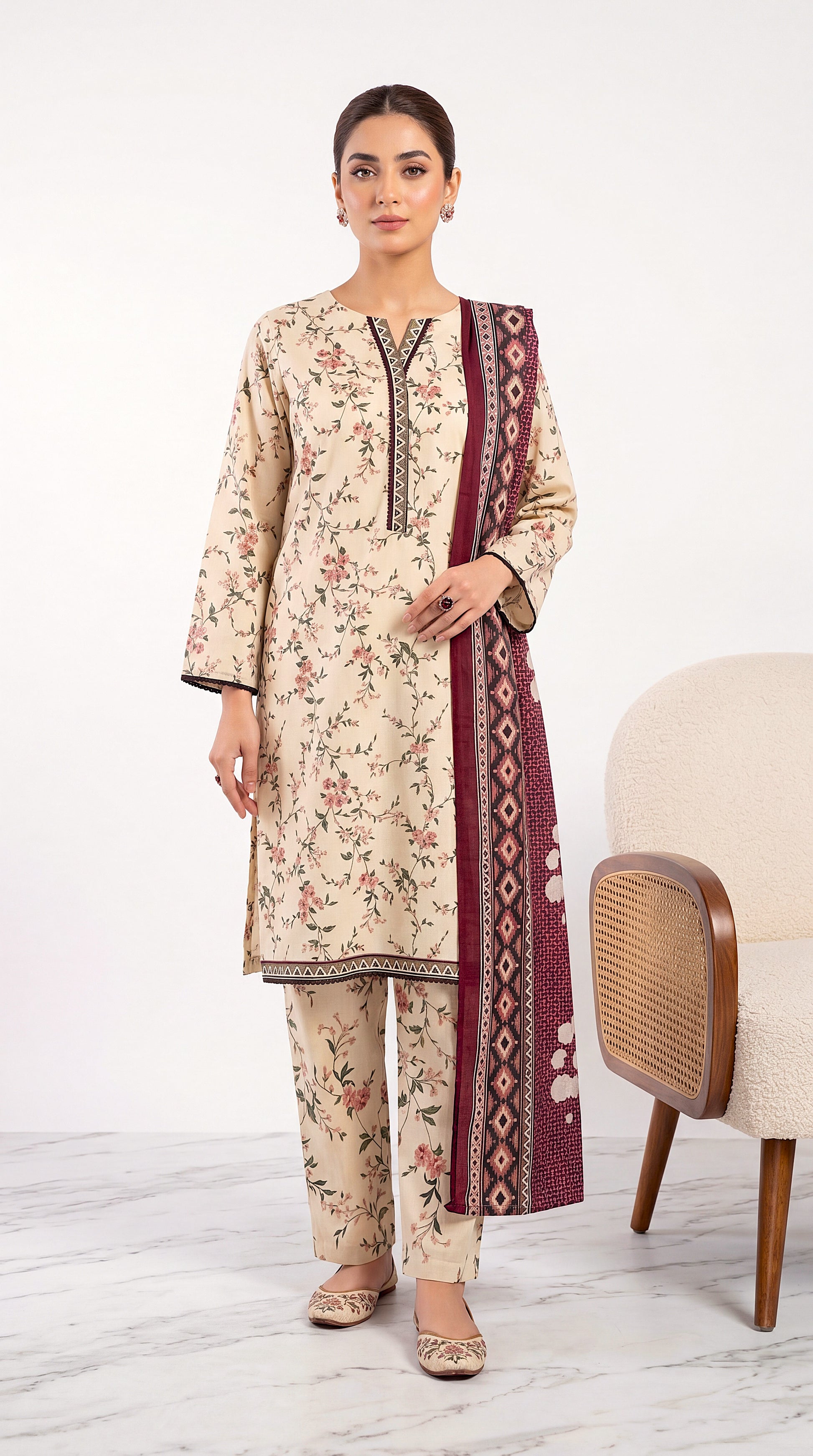 Ladies  Suit PE01184 Floral Vine Print & Printed Dupatta 3 Piece SKIN / SML