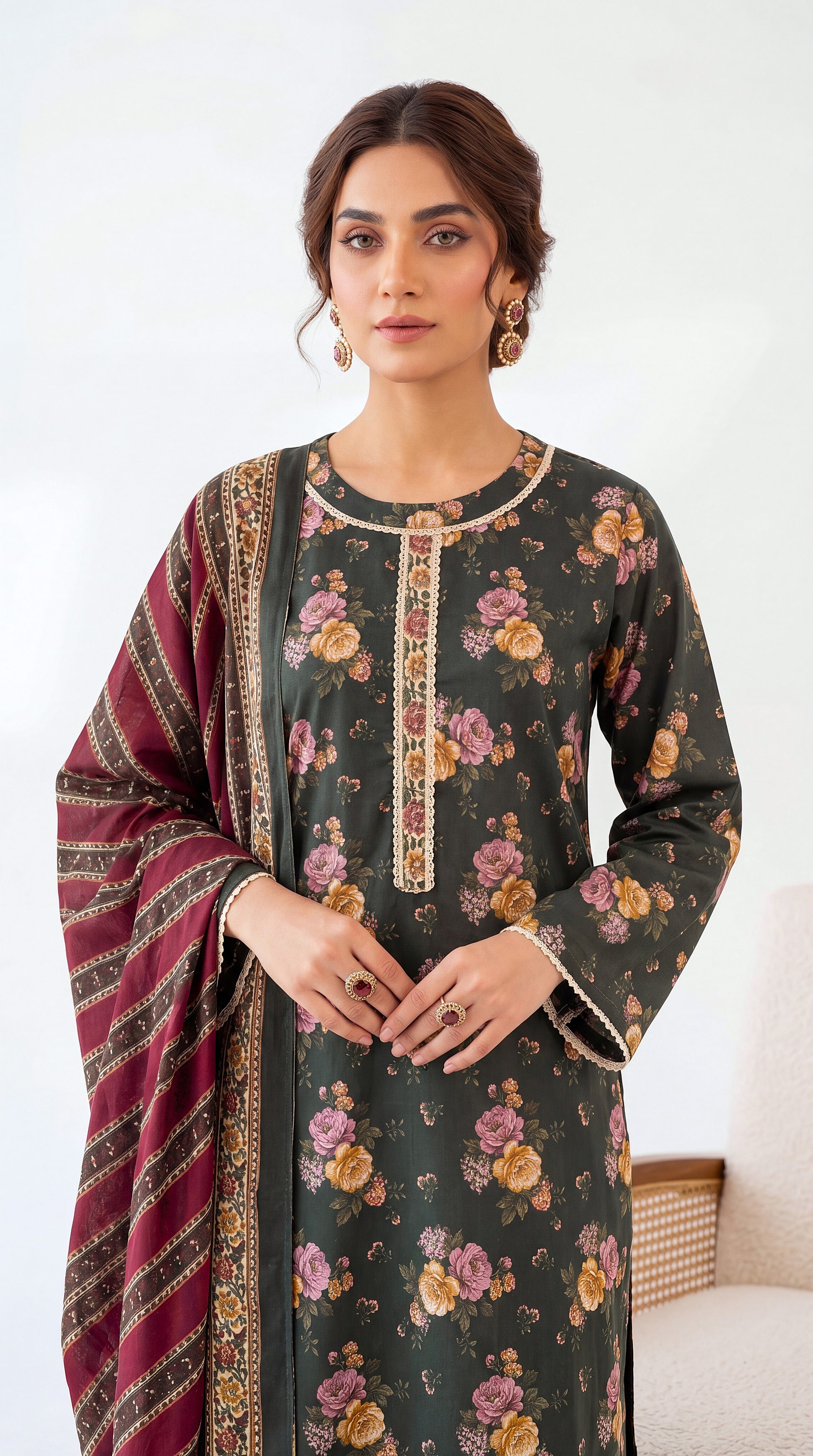 Ladies Printed Lawn Suit PE01186 Floral Rose Print 3 Piece GREEN / SML