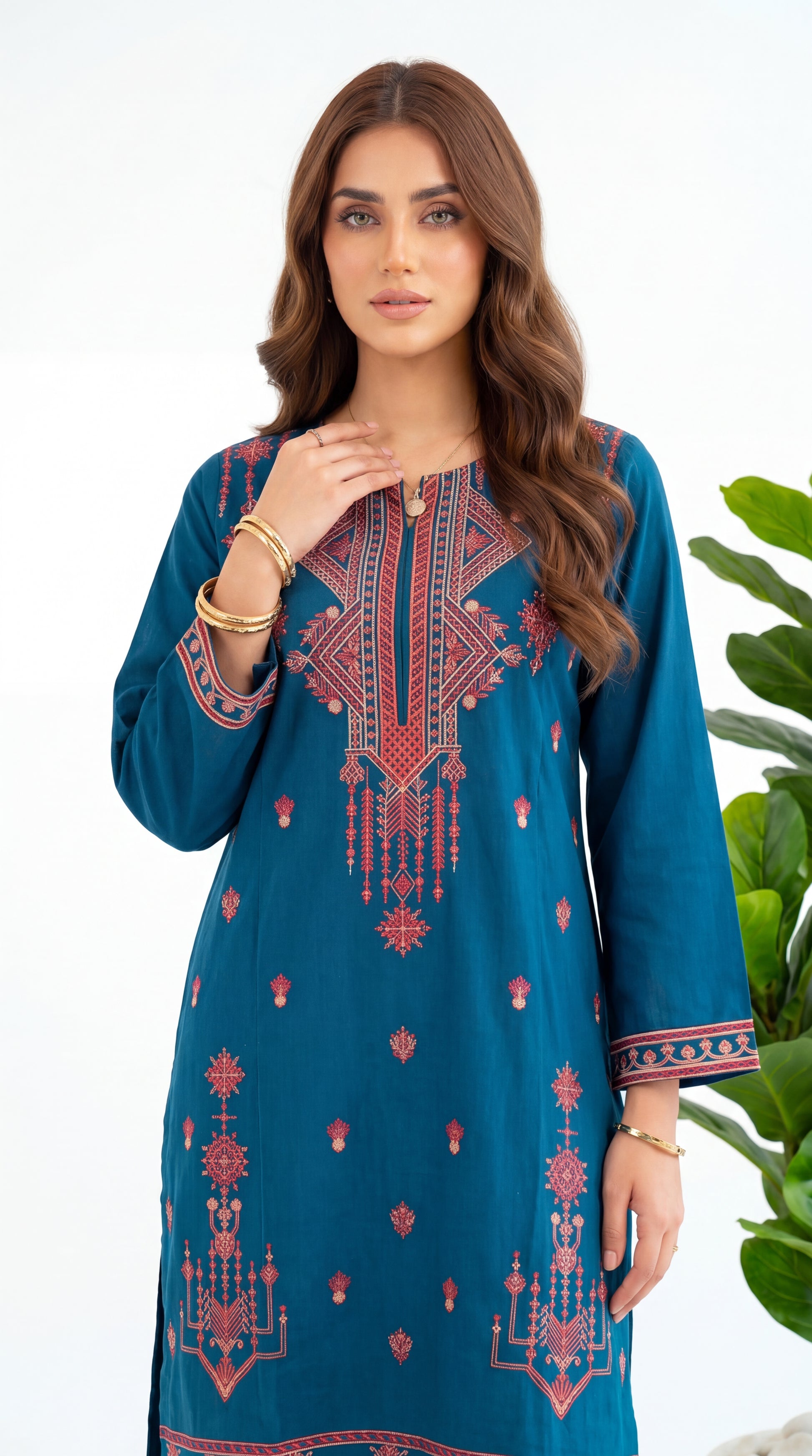 Women's Kurti Set PE01191 Tribal Embroidered Contrast Design 2 Piece ZINK / SML