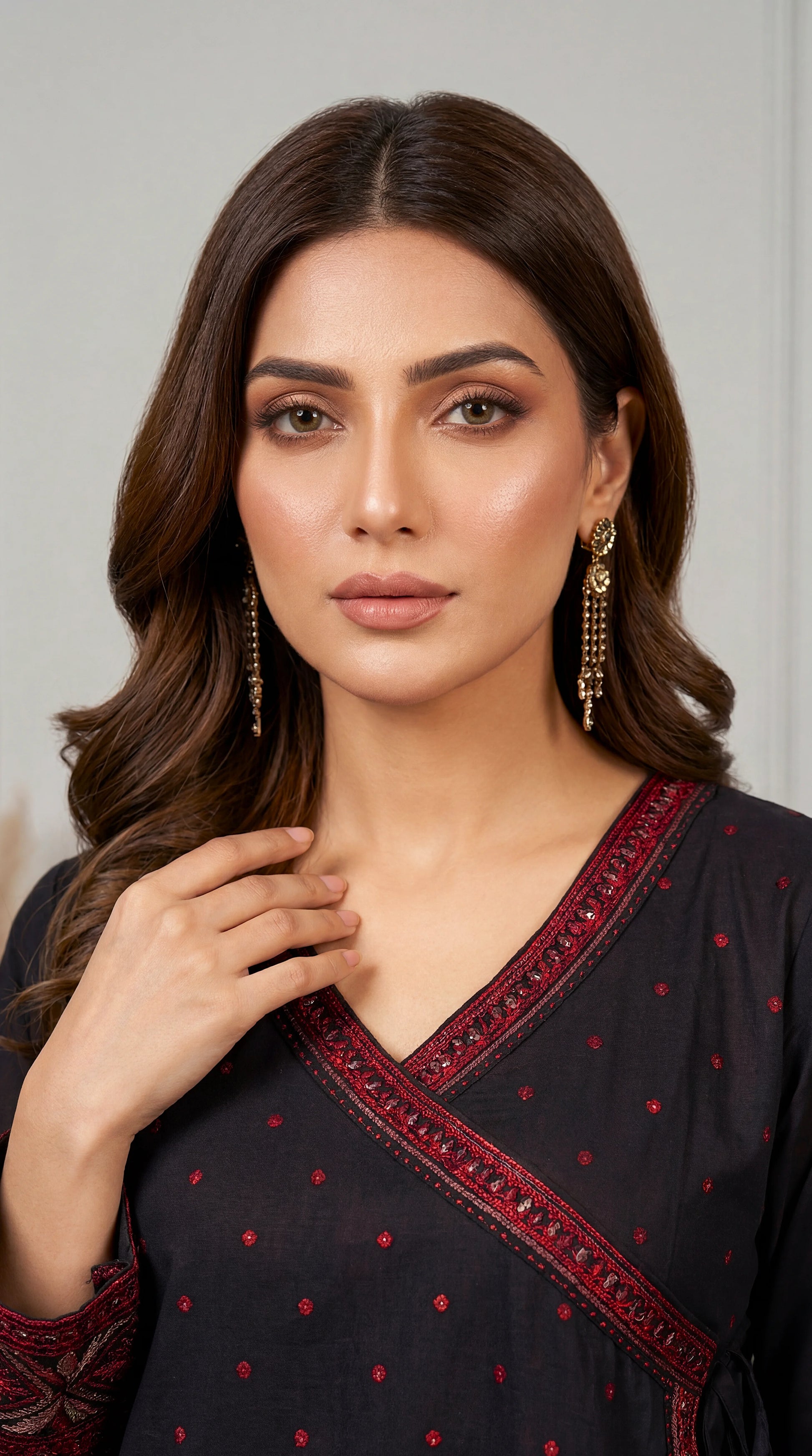 Embroidered Lawn Kurta Set PE01220 Contrast Embroidery & Border Detail 2 Piece BLACK / SML