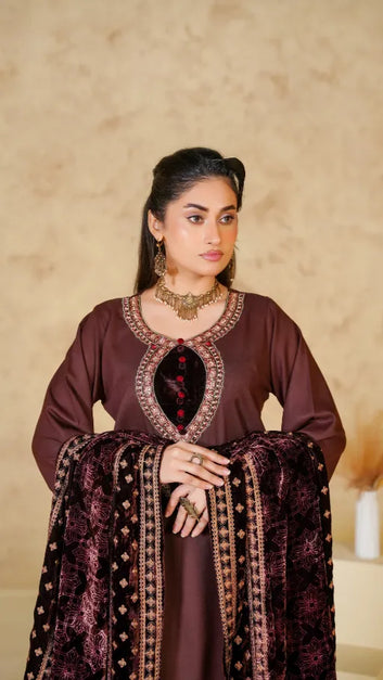 Ladies 3 Pc Stitched Suit - PL00848