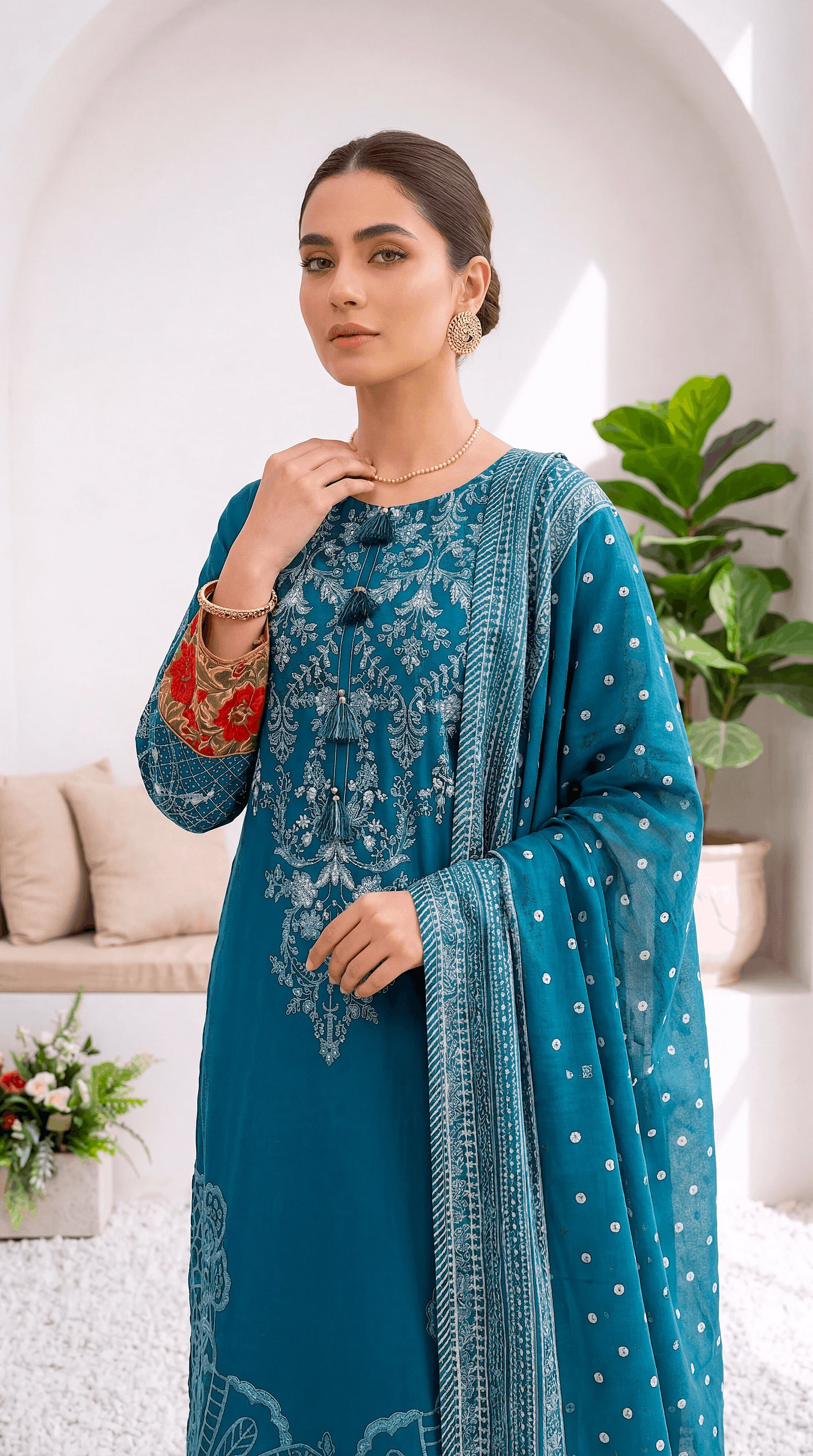 Luxury Pret PL00955 Teal Cutwork Embroidered Dupatta 3 Piece ZINK / SML