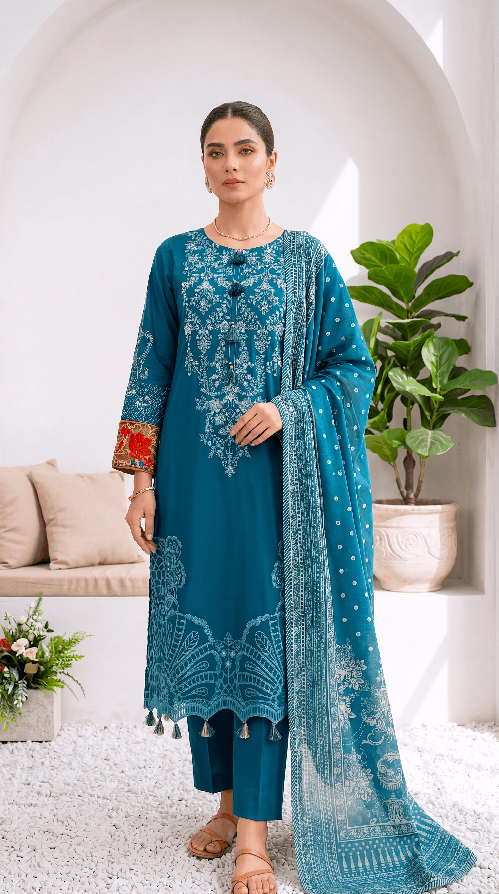 Luxury Pret PL00955 Teal Cutwork Embroidered Dupatta 3 Piece ZINK / SML