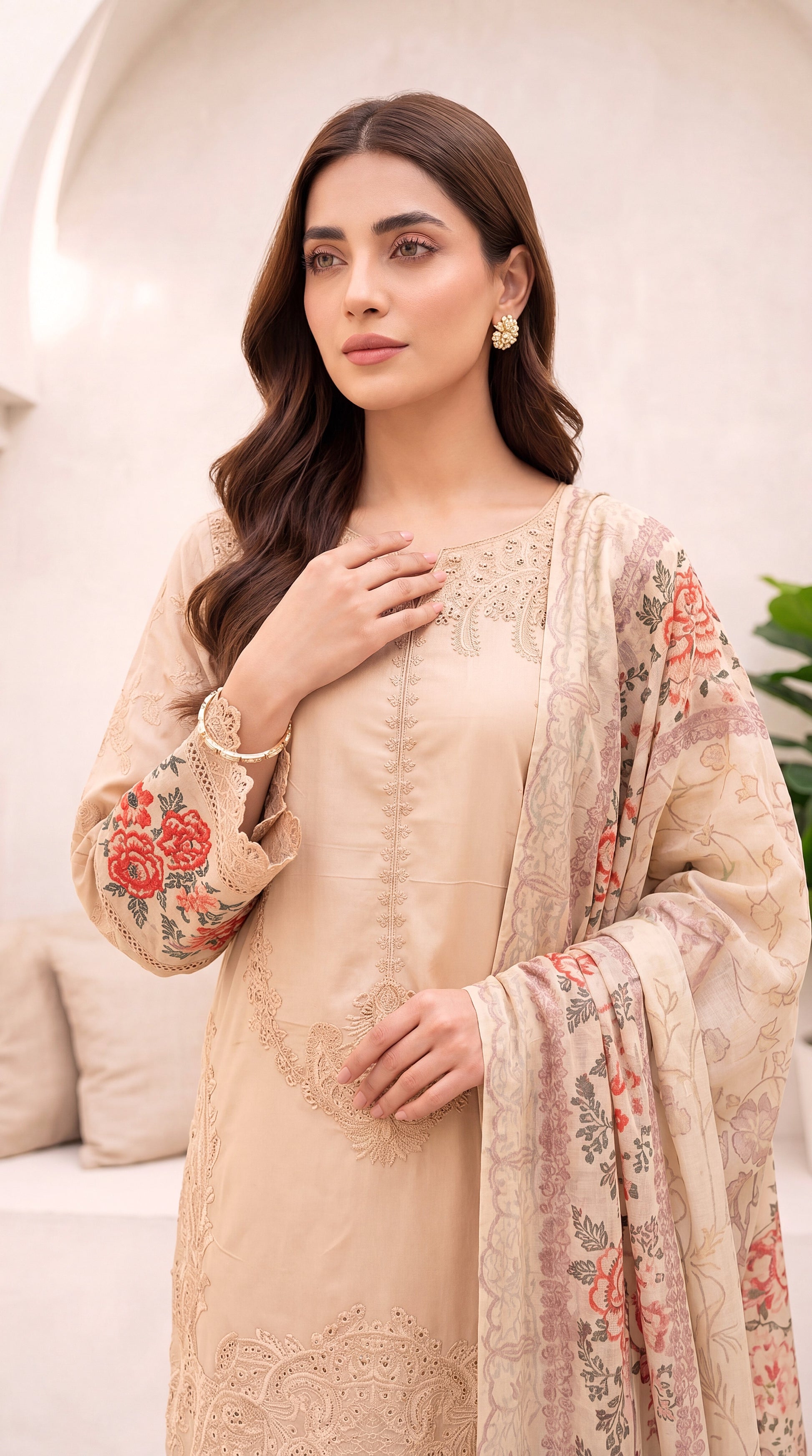Women's Embroidered Suit PL00957 Skin Schiffli Floral Dupatta 3 Piece PEACH / SML