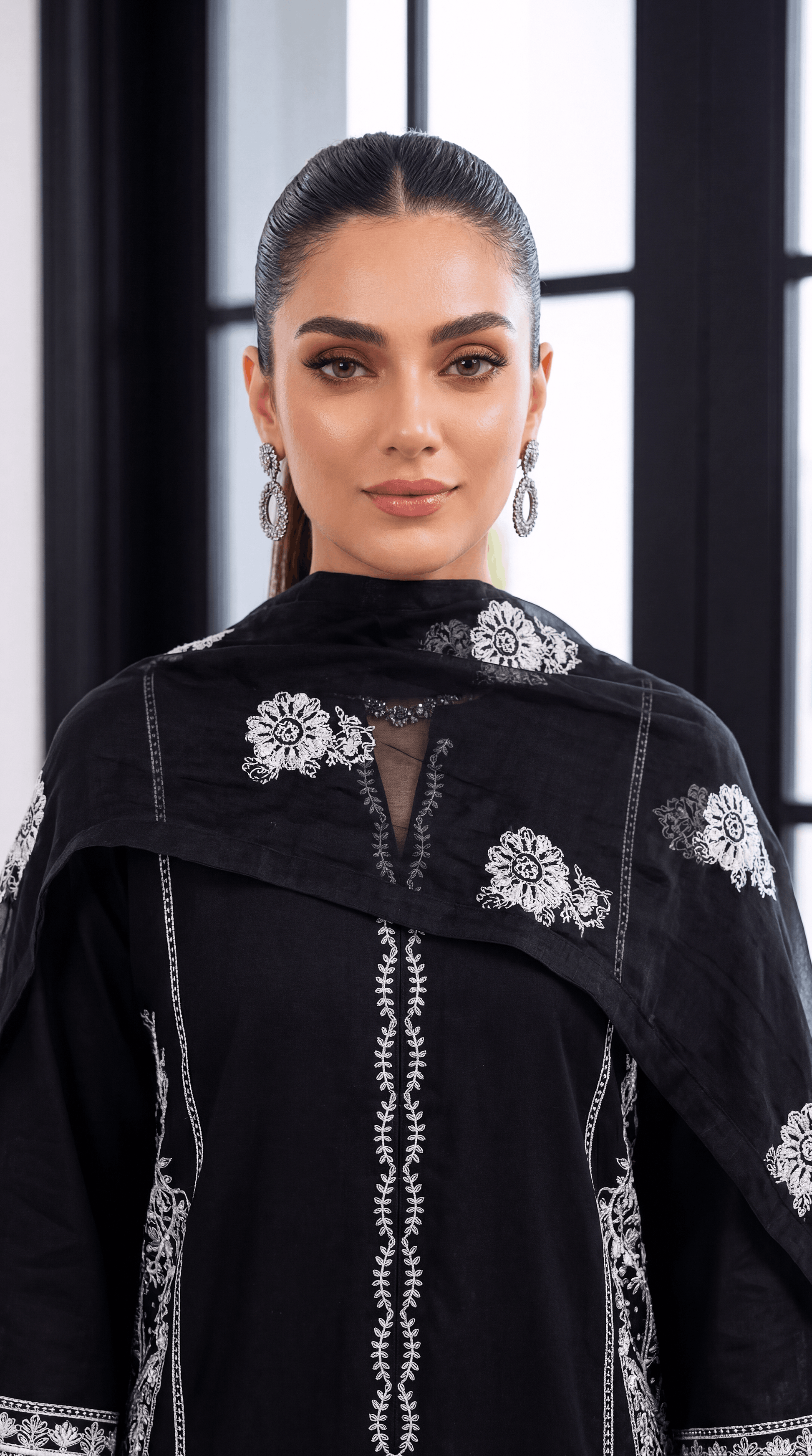 3 Piece Lawan Suit | PL01233 | Monochrome Embroidered Floral Kurta with Printed Dupatta | Lawan BLACK / SML