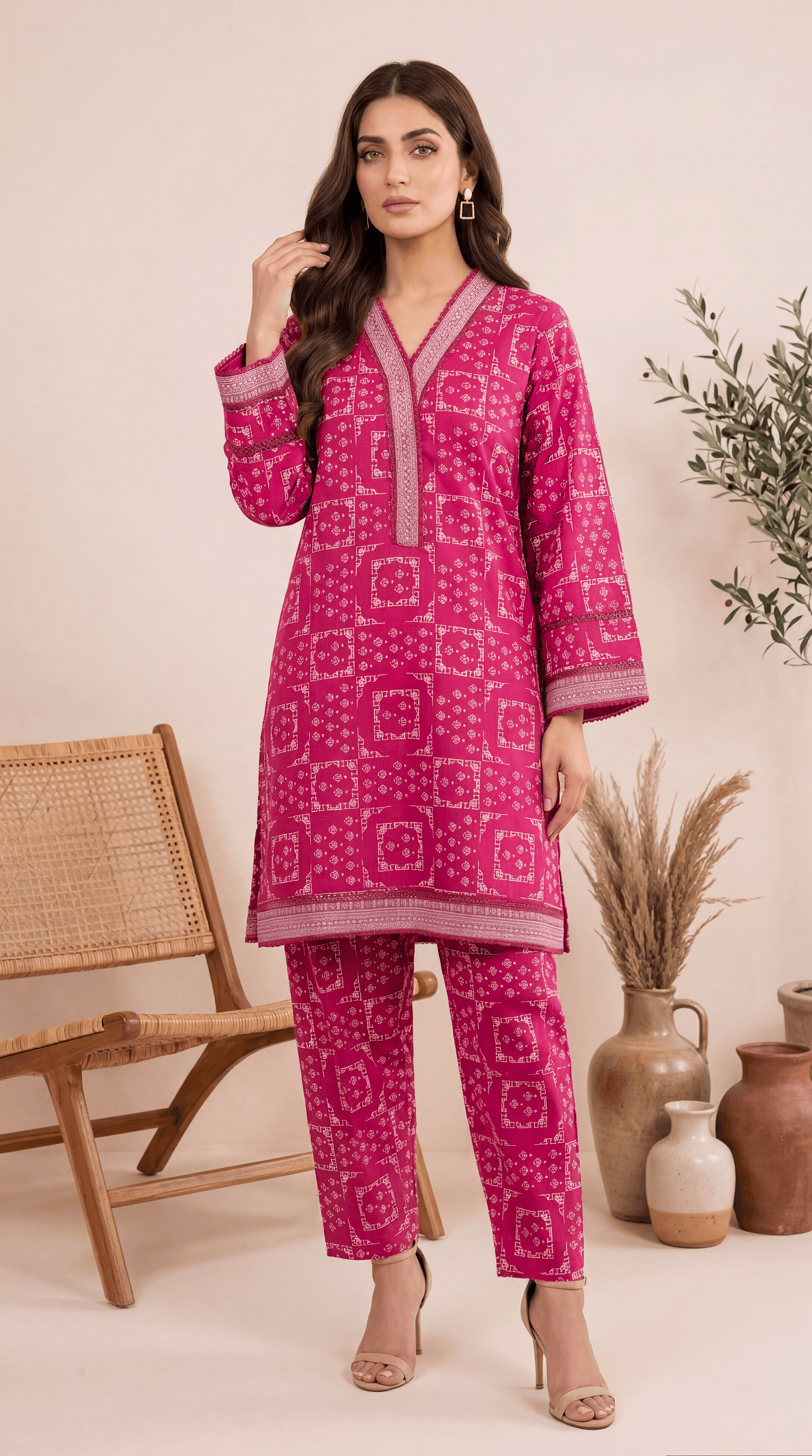 Lawn Printed PP01209 Geometric Print 2 Pc SHOKING PINK / SML